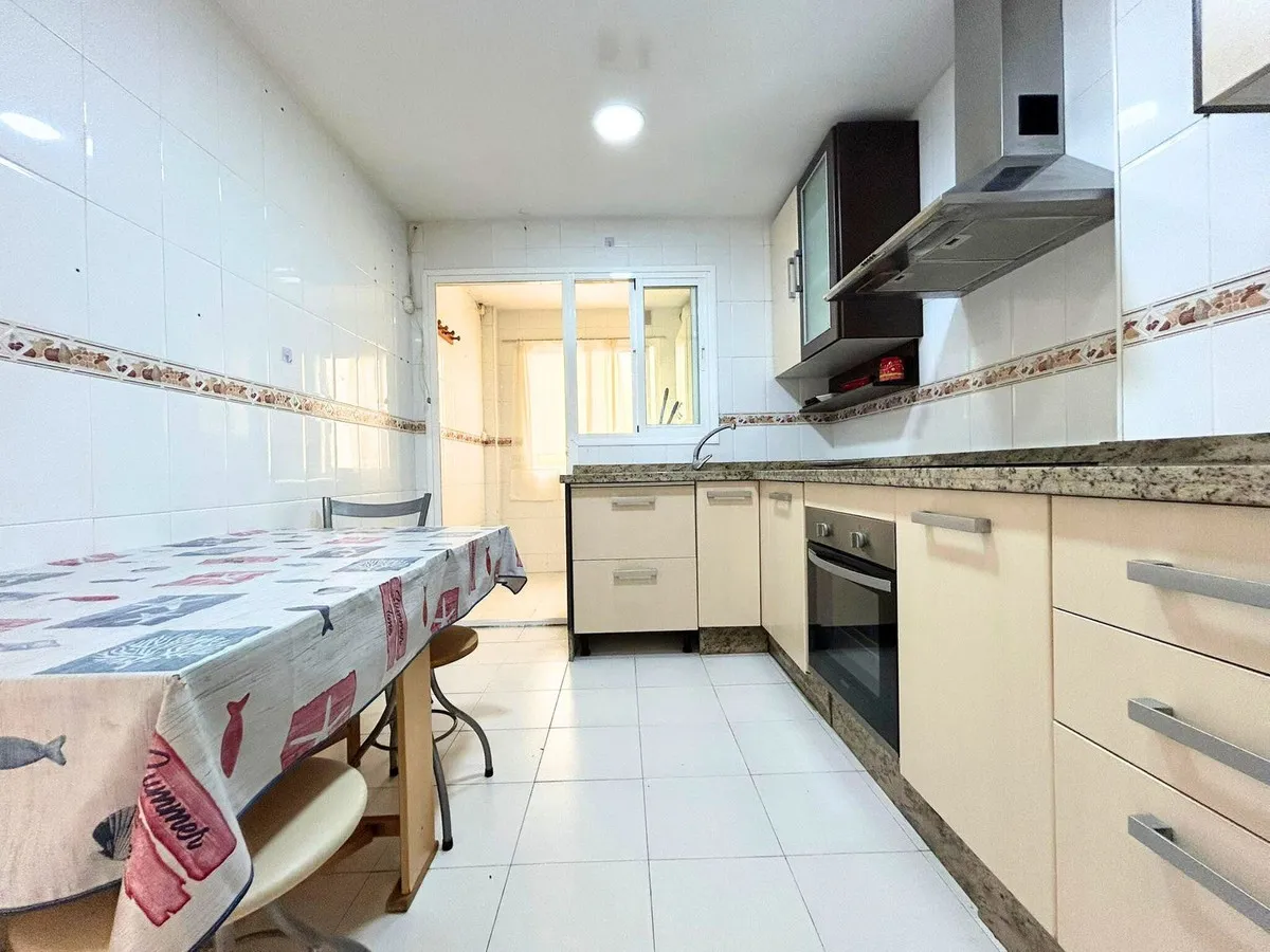 51565c12-c3bc-4aeb-9698-9f1f928963fc