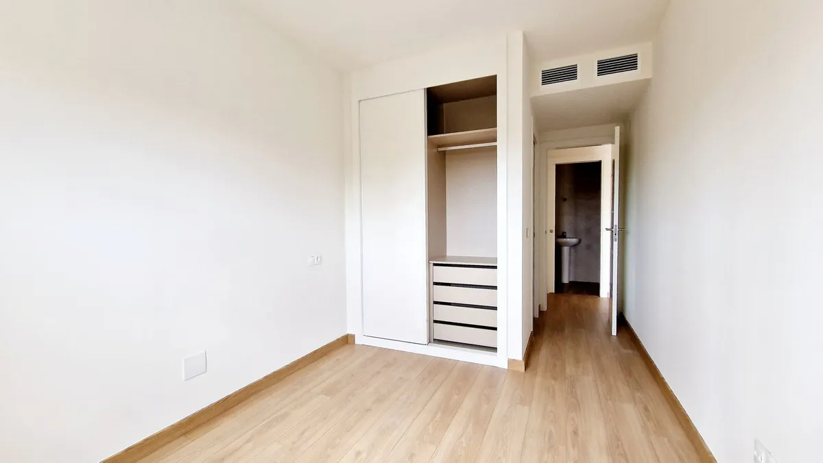 b6084fda-2c2d-480e-b9de-5437878ab142