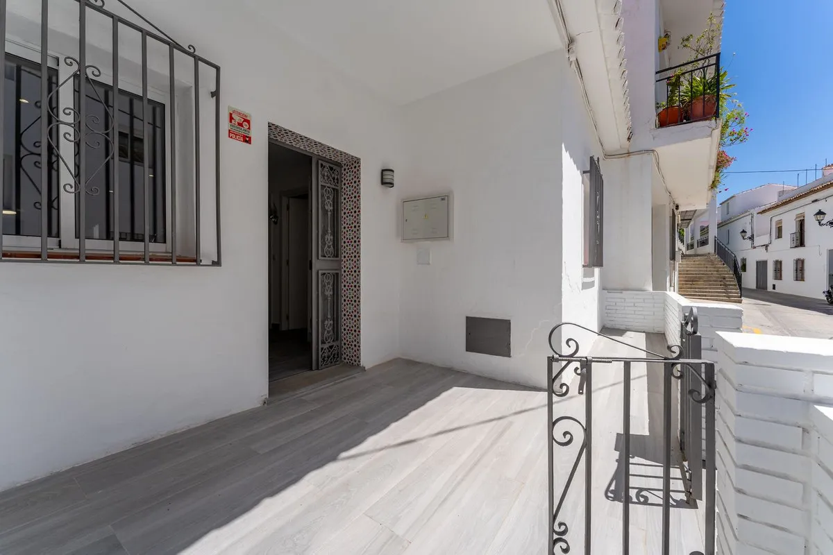 0563102b-bb36-42ce-aee0-fc9a9f81abfa