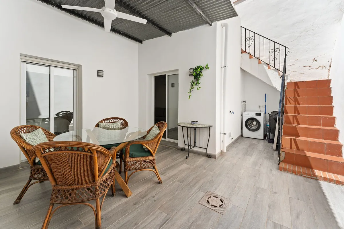 28a76b18-3eaf-41ab-b330-b0fdf3731e36