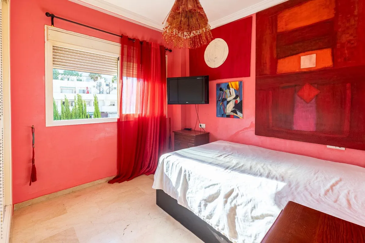 2d43a205-e6ea-4b90-9c79-339995879dff