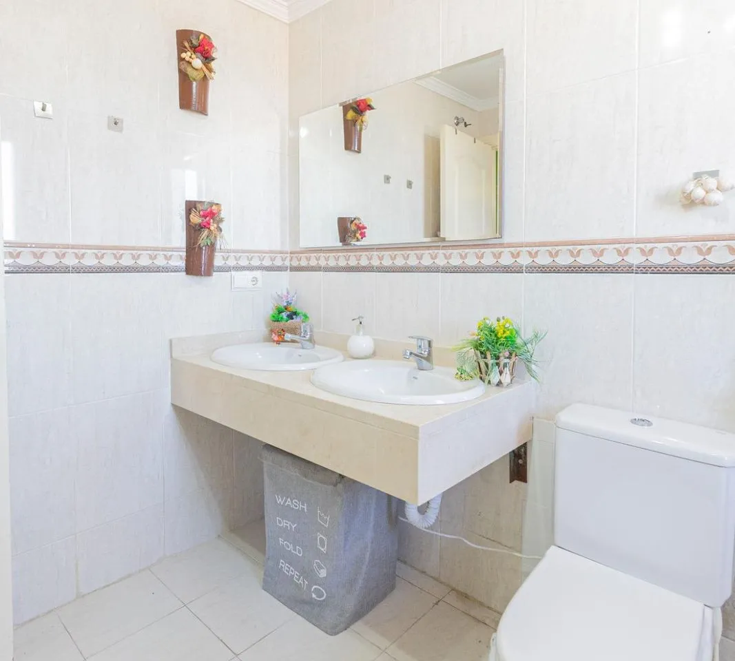 8e33fc0d-423f-4794-b26e-f38628923ef2