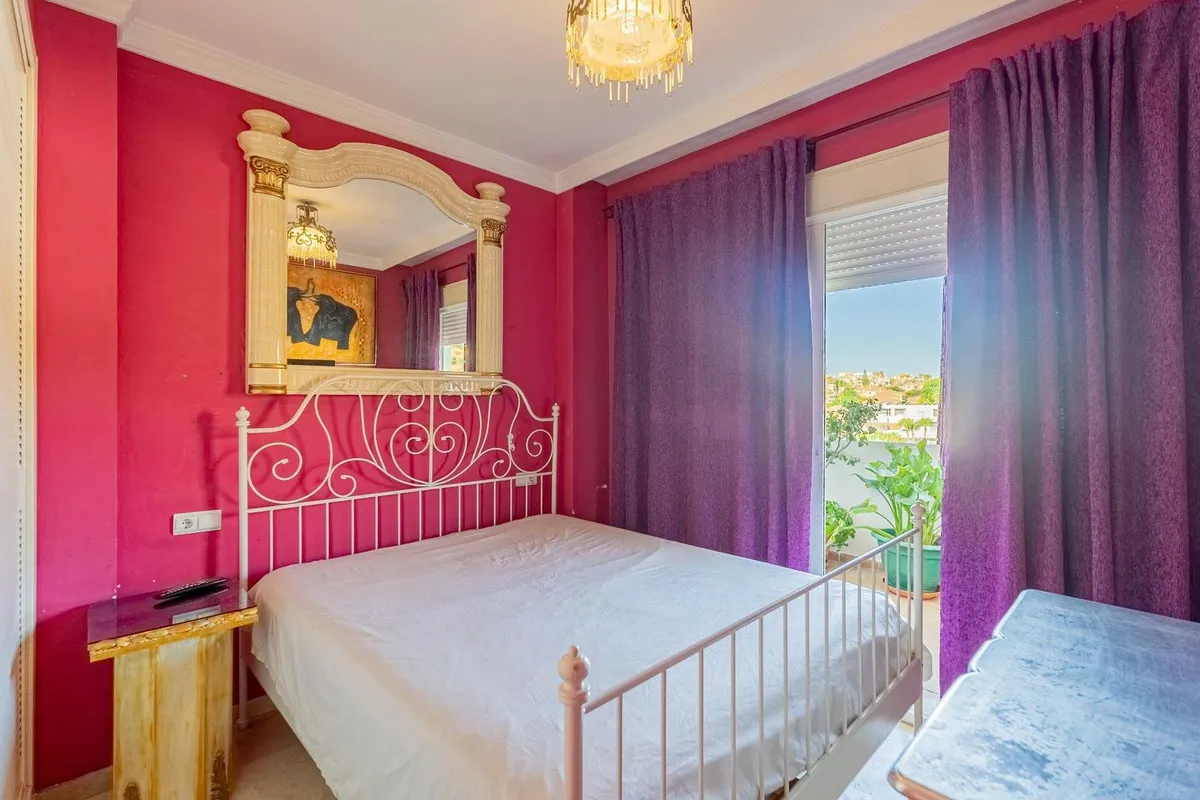 bb30b72a-396a-4f02-9b7c-88d7d140535b