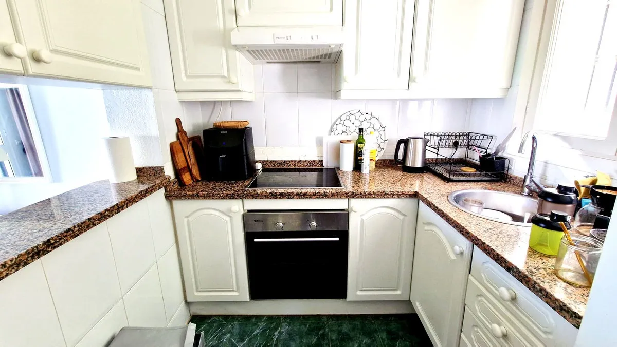 de27962a-092e-401c-b6cf-02c0cbd1d4a9