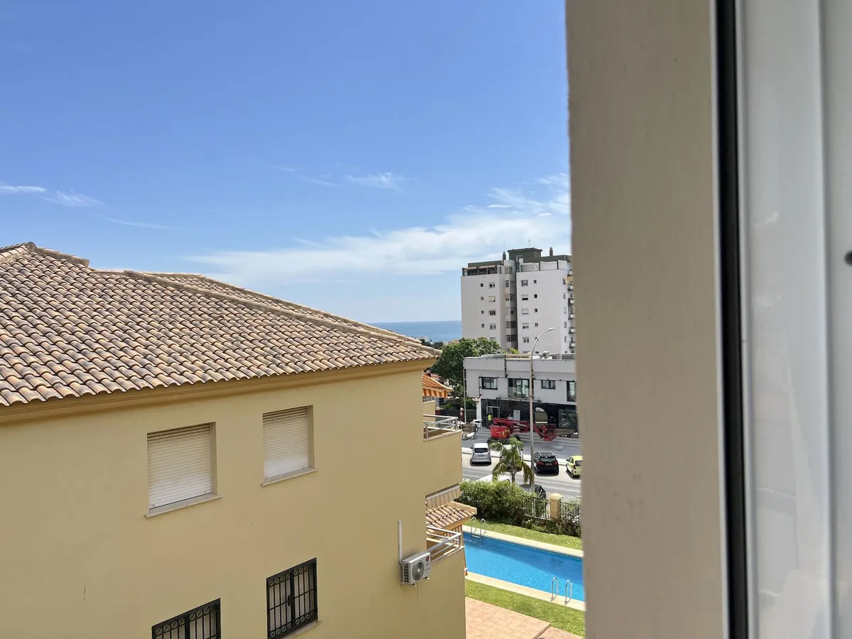 20ba8dc6-a9e0-4259-9562-4f188a485f11