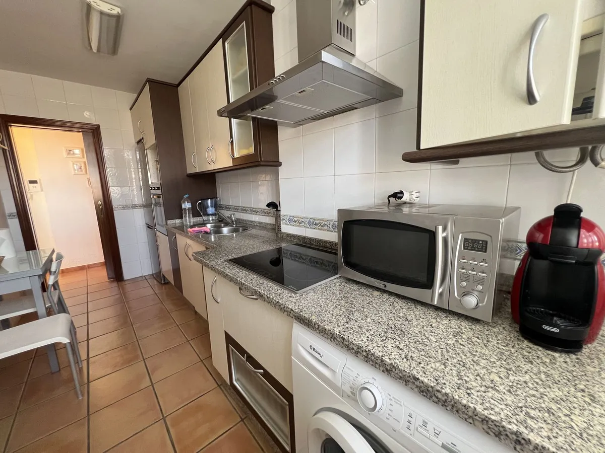 c3e69b7c-06b2-48a3-8124-511906e8db2f