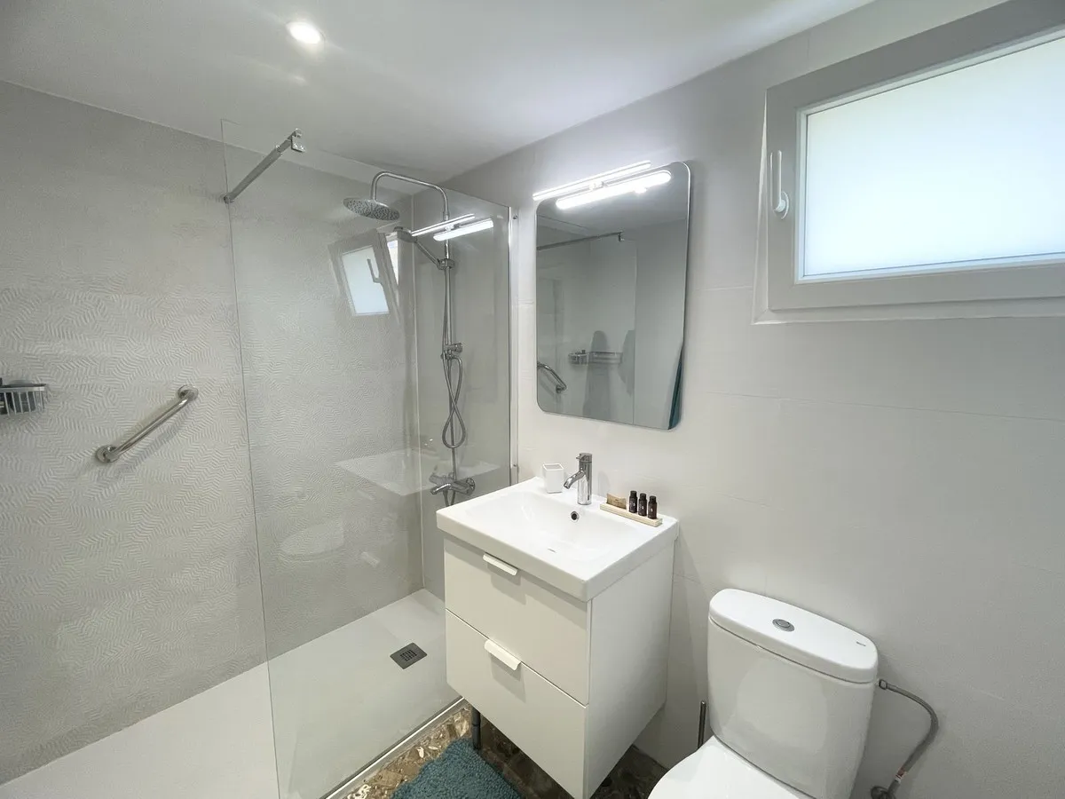 17edc27c-4fce-44a6-bd23-fcbd26154f7f