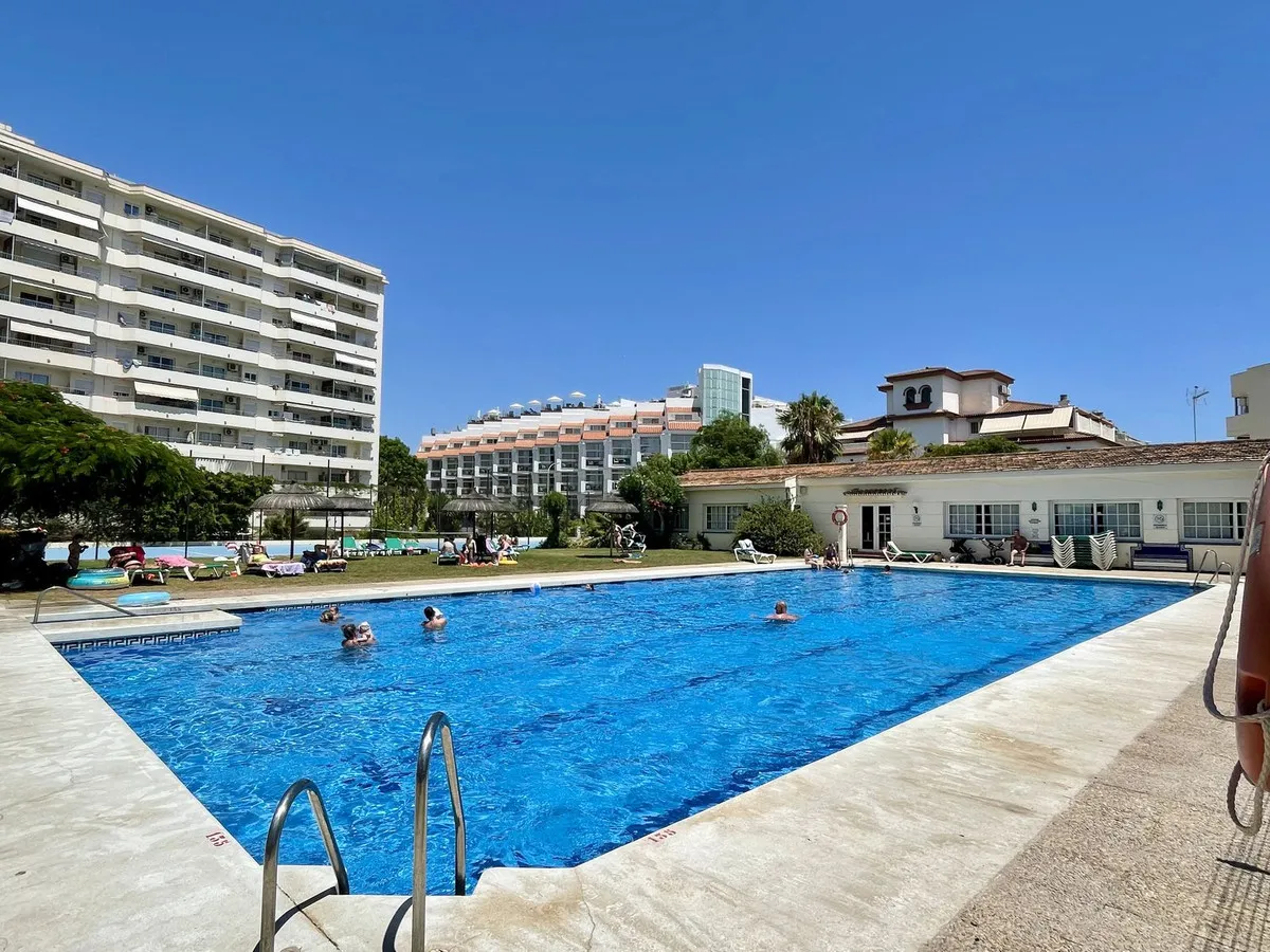 82866938-78cf-425b-9aa0-25235945ce41