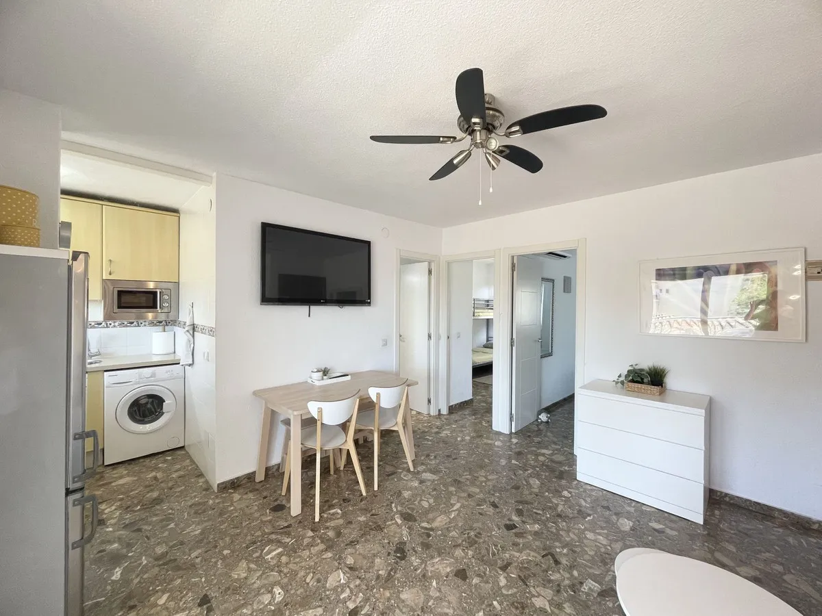 a40e2dd5-0c3c-43e5-8180-484beb1c373f