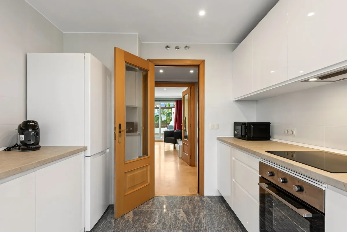 3f5a32b2-10a6-49cb-9a41-33d28b43119f