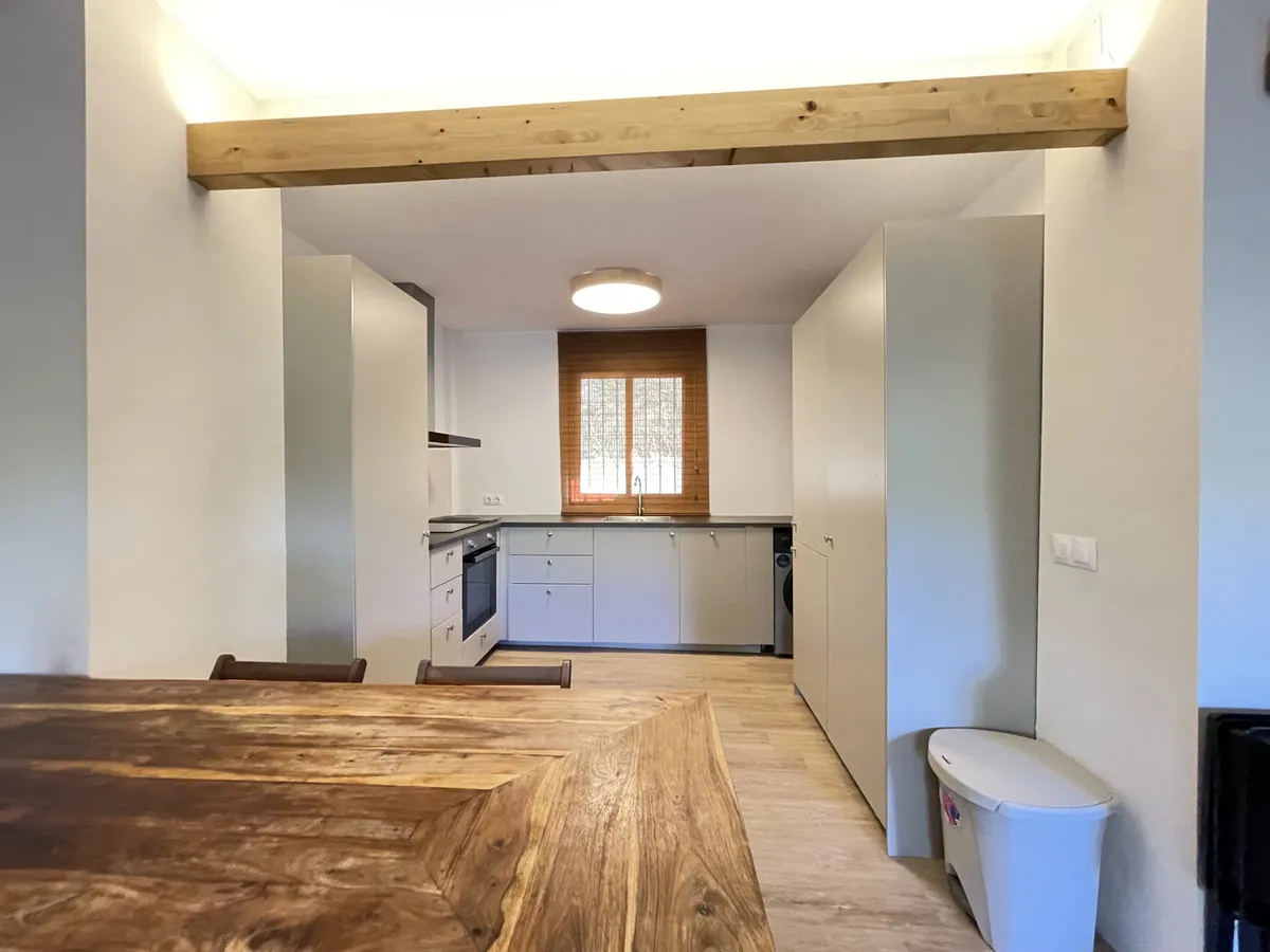 c1e008aa-1282-4d37-84aa-4bf42393fcc8