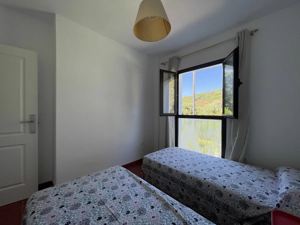 f28aac62-504e-41b3-ba9d-cea8f9091867