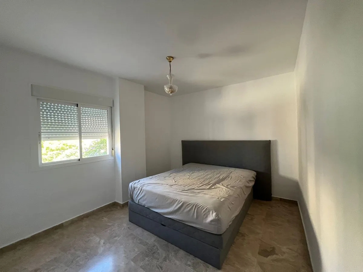 dcde6fe4-d05f-4706-b053-843b14d37bbf