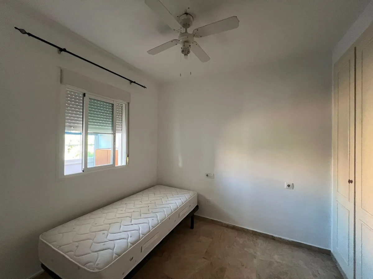 f1e37b34-cf54-4a65-9353-253d9281be7c