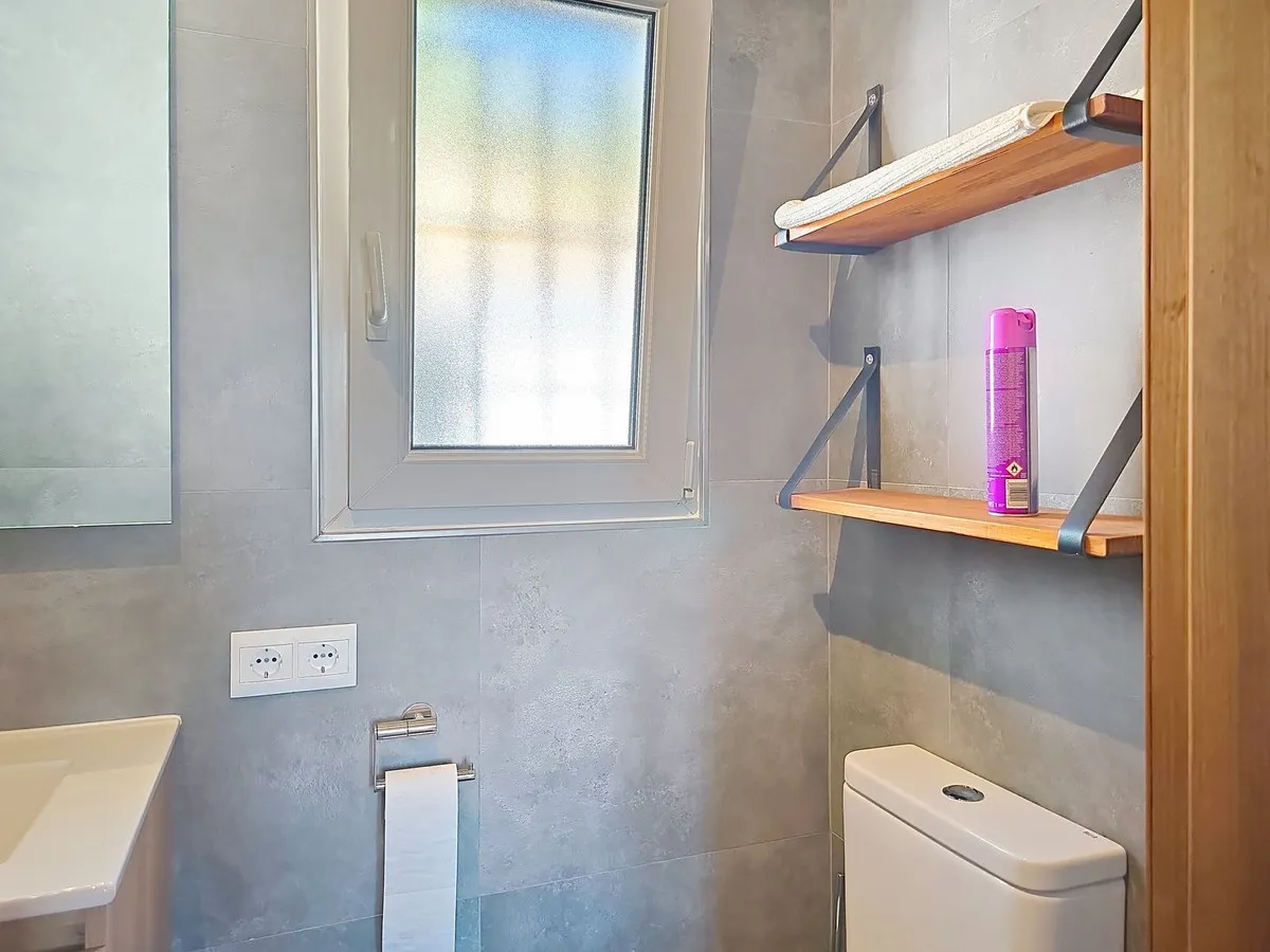 1b75a665-ca38-4294-807f-4369e4eceacb