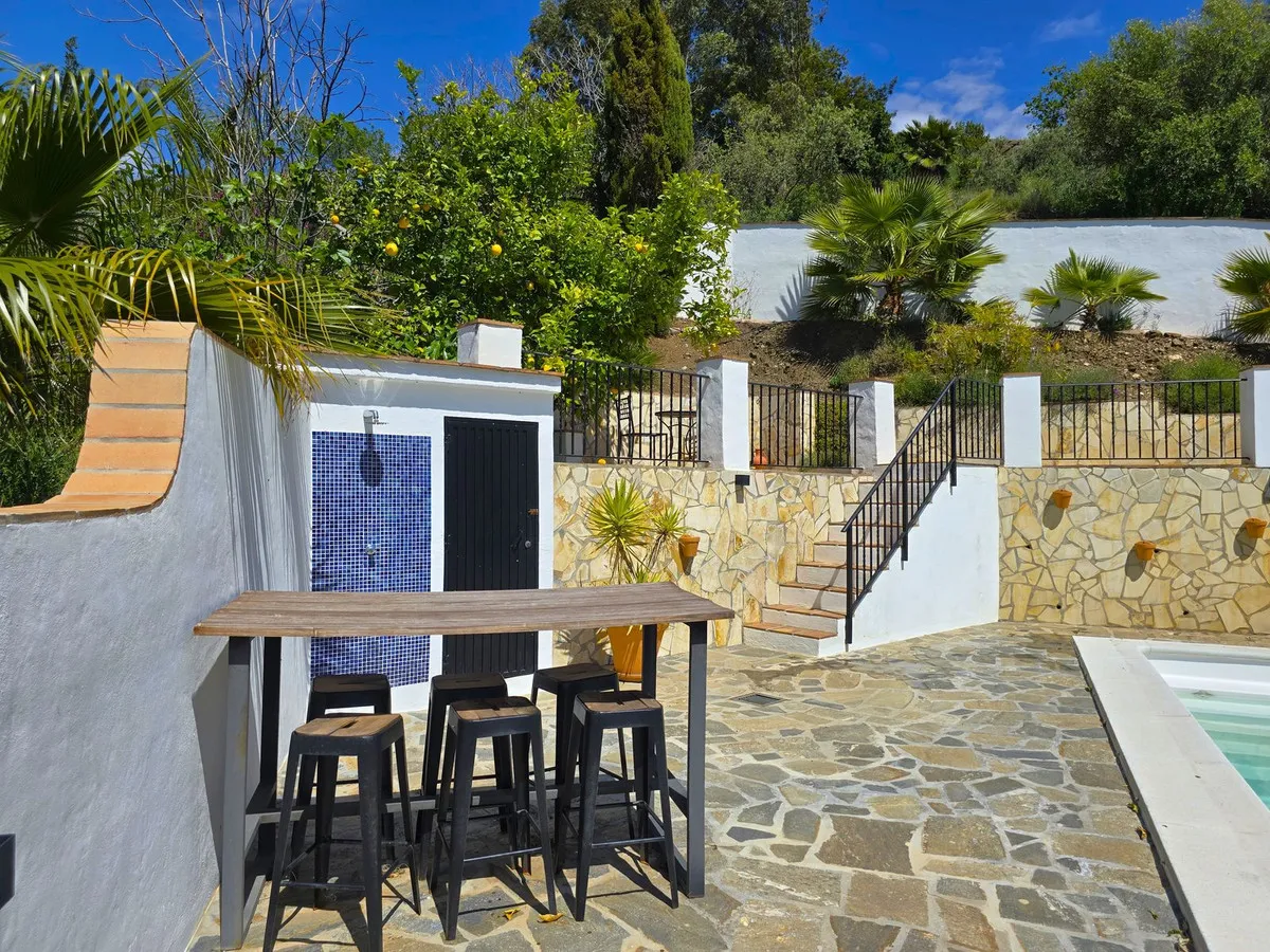 24a73f29-349c-4899-83e3-d54546c8d767