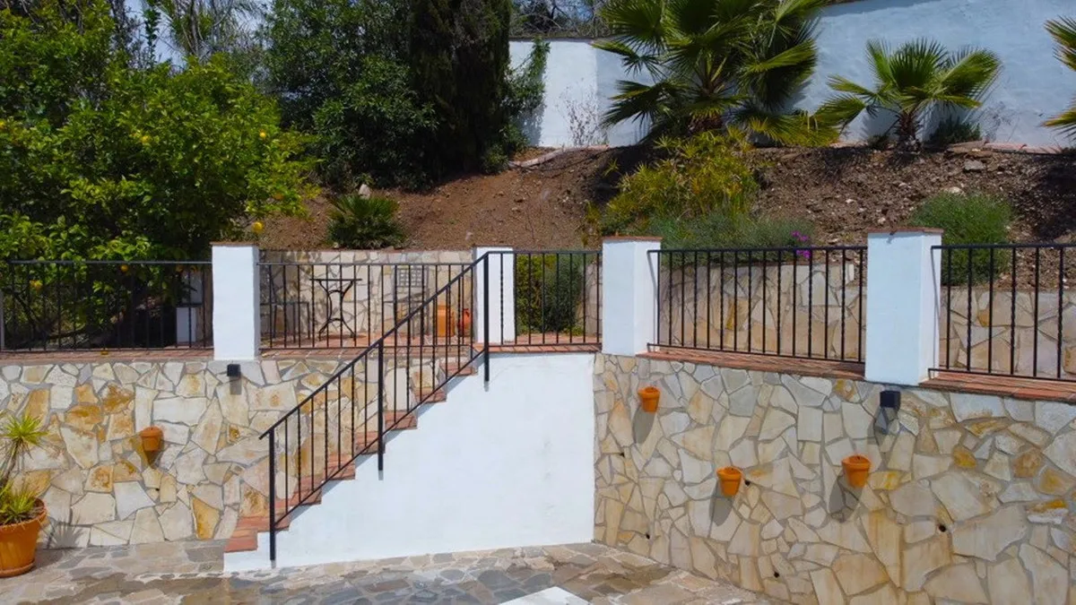 55f57055-aaf6-495e-9768-151be7828547