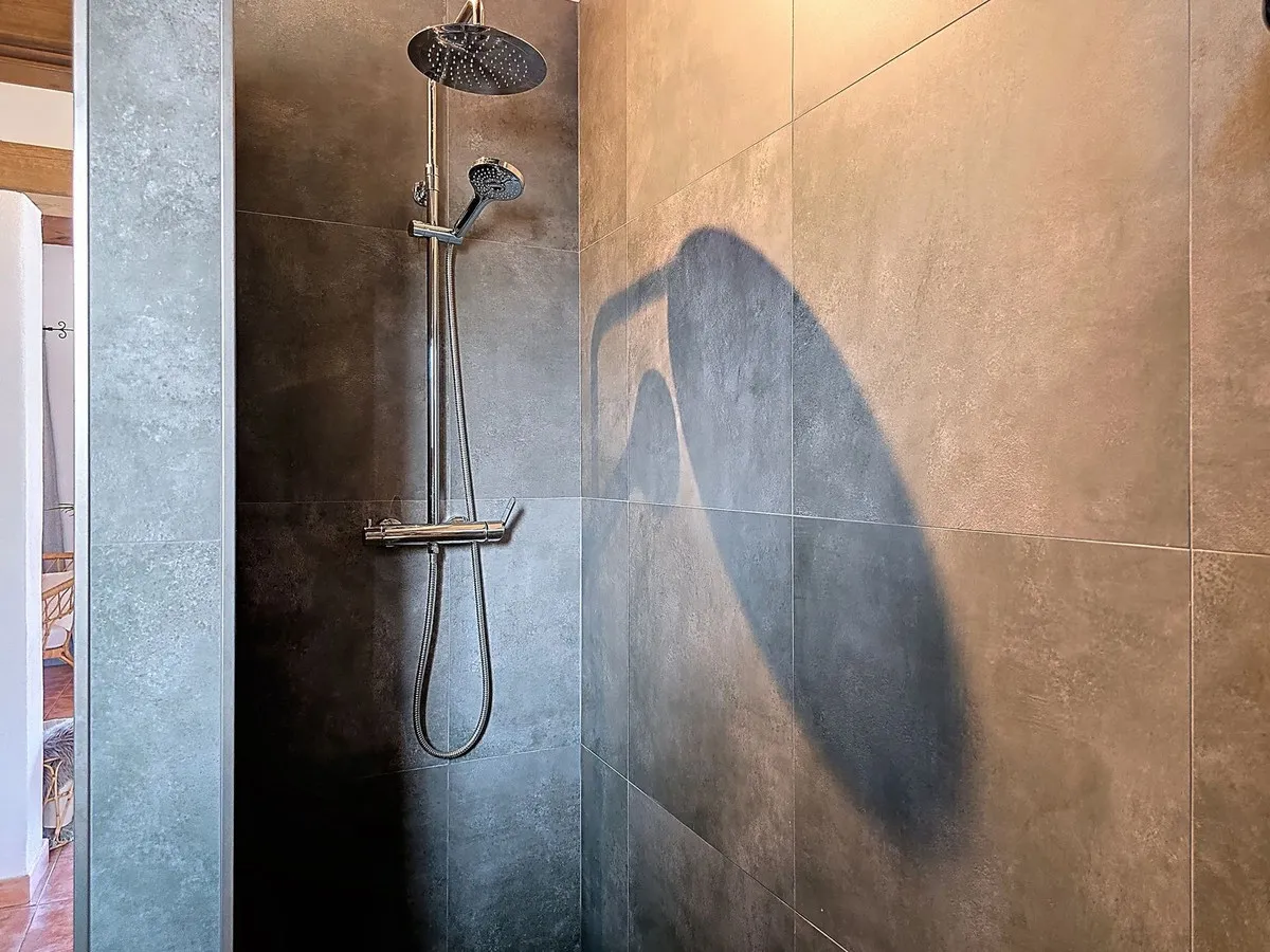 6fc9d151-0647-4bc4-9804-2bfe1ebd073e