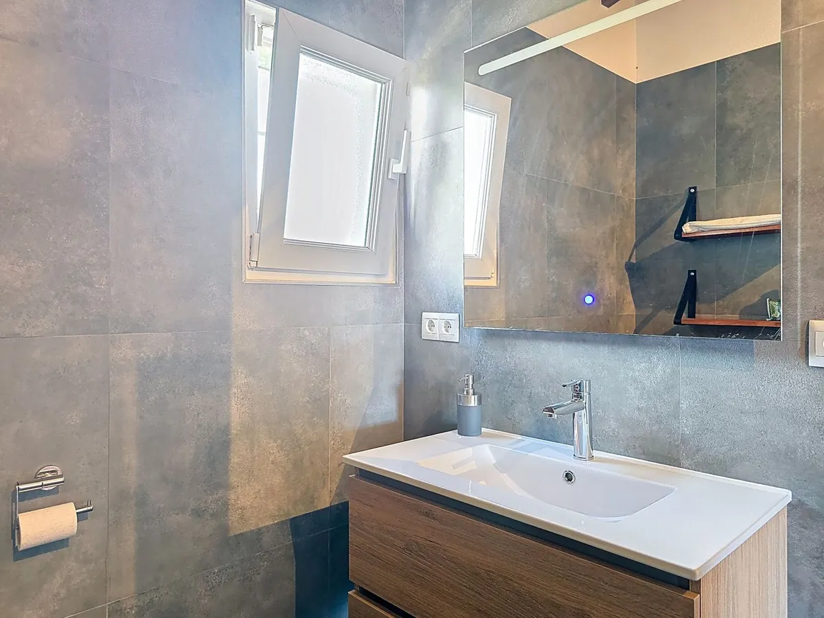 99cd7444-97dd-408b-811c-91f7ccc3b4c3