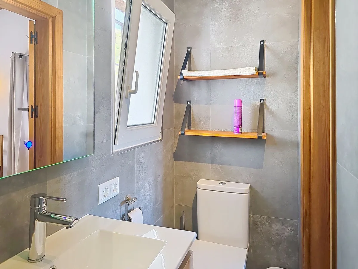 a79acd06-10eb-4d21-b7cc-dc29851c0b09