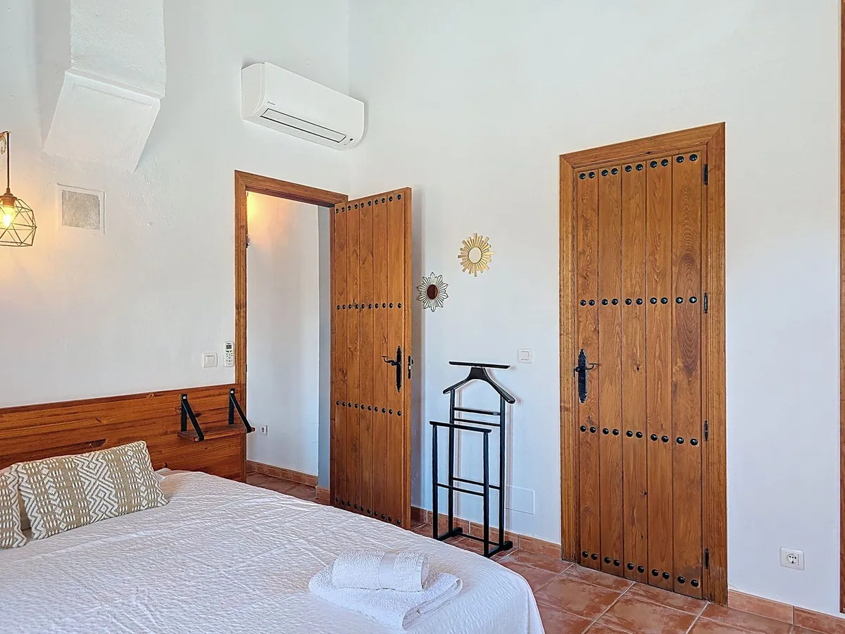 f8d7ff44-2758-480c-ab48-db14419820c7