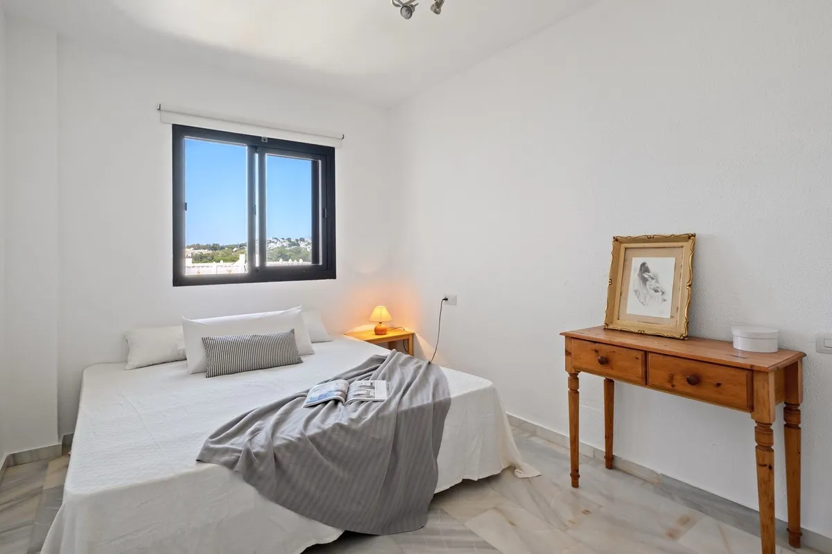 b9552f10-63e7-4290-8362-e4bf97d5342c