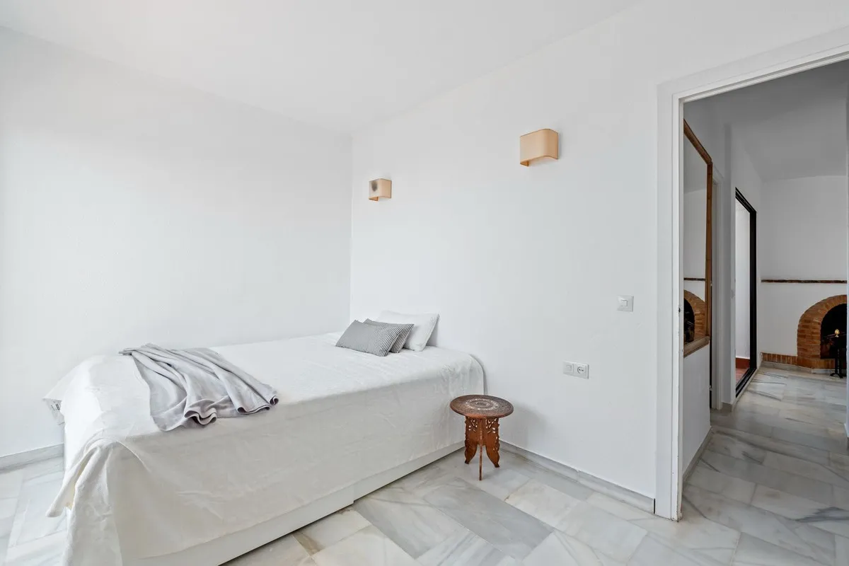 c2f6ecbf-4bf5-4133-b0d3-a9e1d6d1afe1