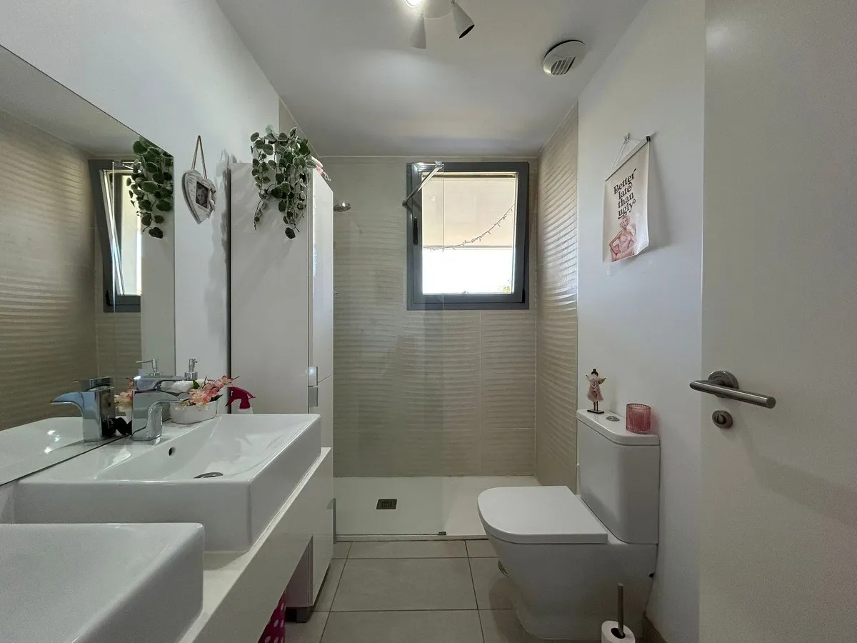 1ebe207f-3e25-46bf-950e-df6110bacb22