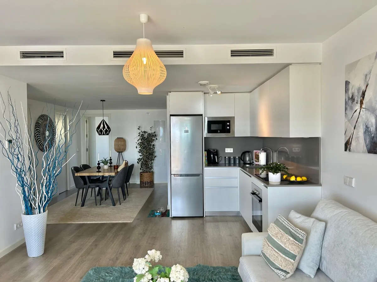 42ac22bd-23e0-45ec-8d94-cb014ef48009