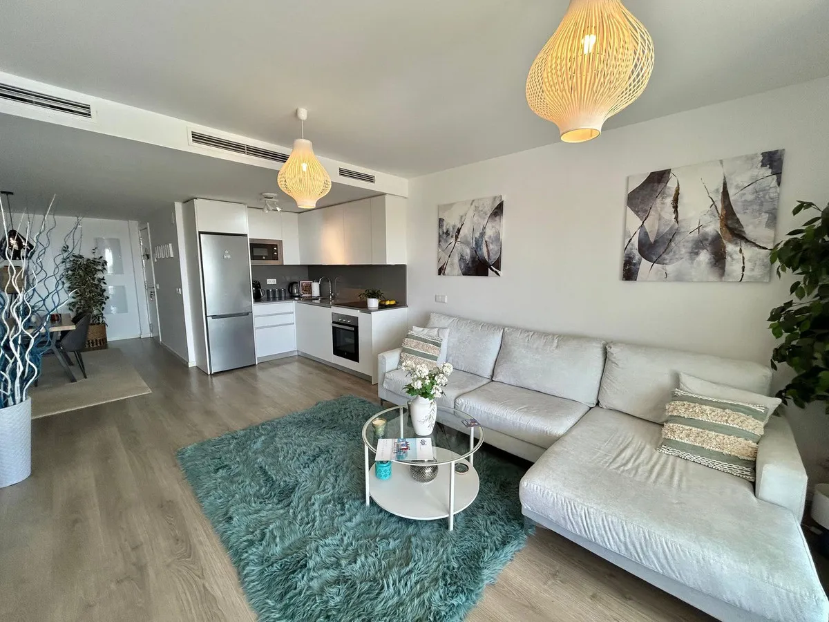 b7b1a330-f994-45bf-a76b-df20a2d8f3a2