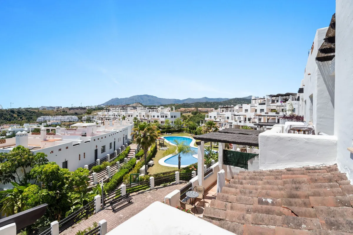 6d5129b8-ae26-40c9-9ee6-57d332309d9d