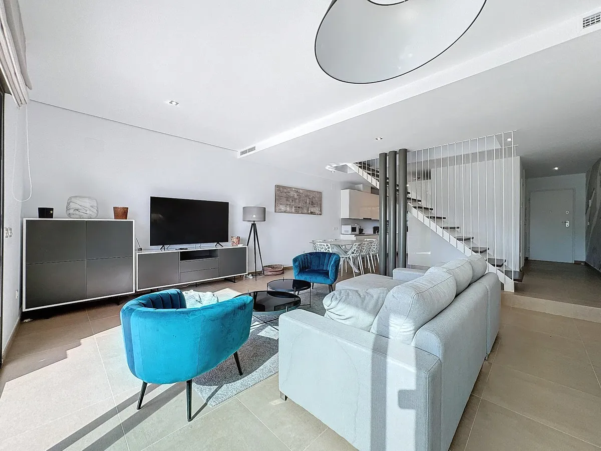 7e7c2d79-67d3-4c77-a44c-5d7240a6cfc5