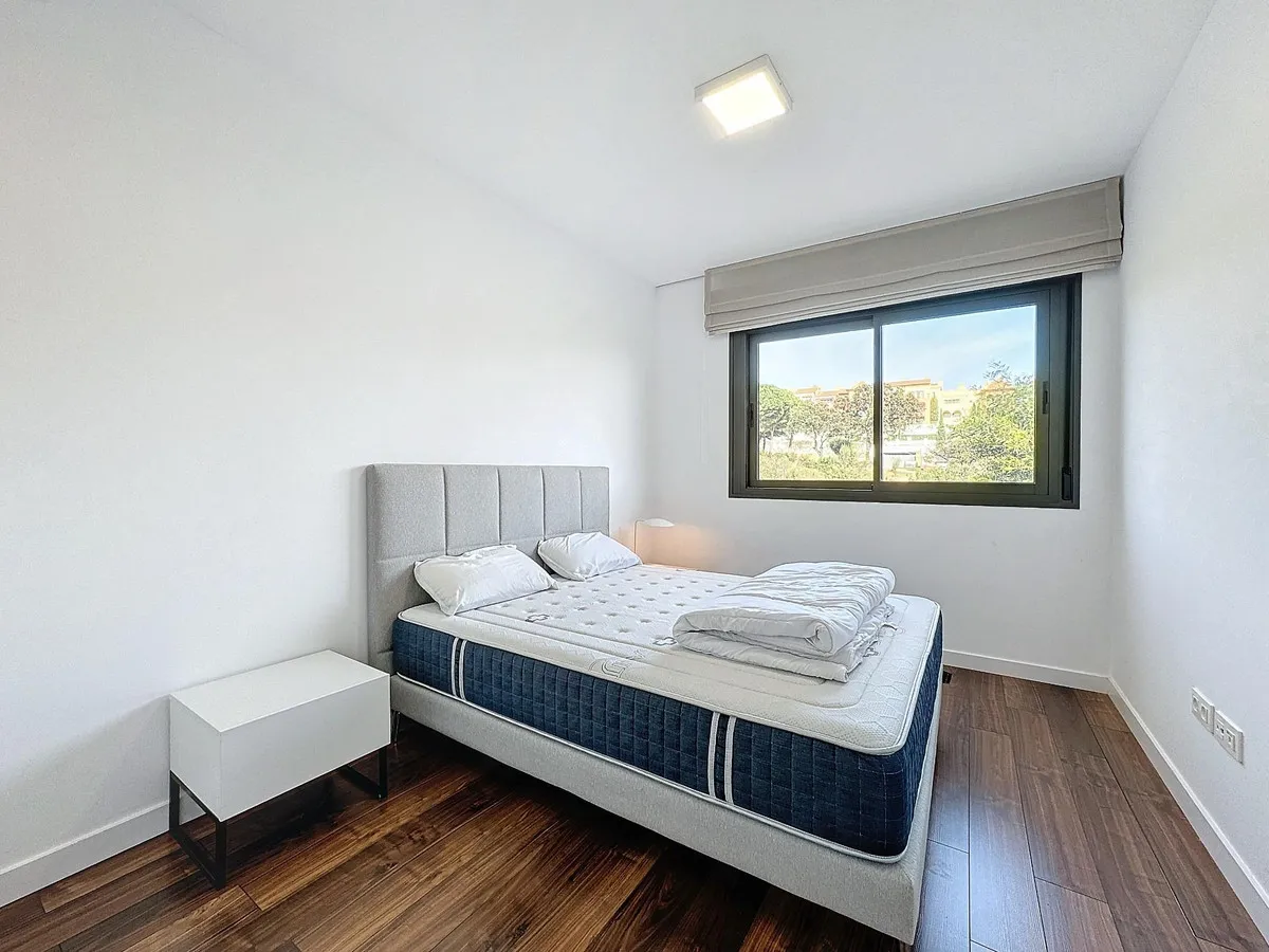 b85b8fd9-d306-4b64-827a-b04b26de3d06