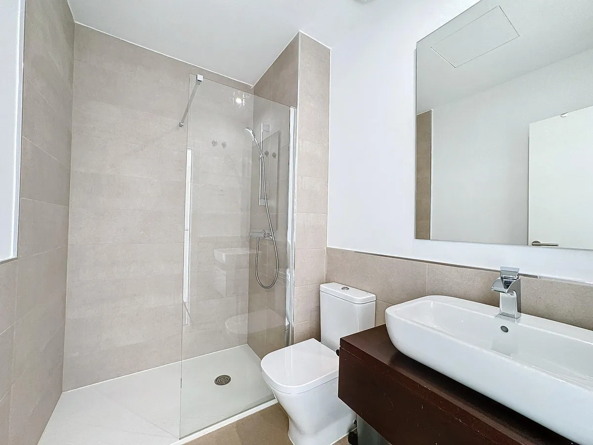 c9ce2740-fd59-4806-a482-6bb83db5a18c