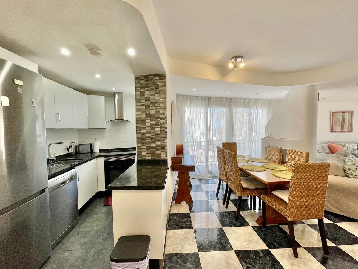 6e1a44ec-9cc9-4bce-b2ff-8666a10d7c53