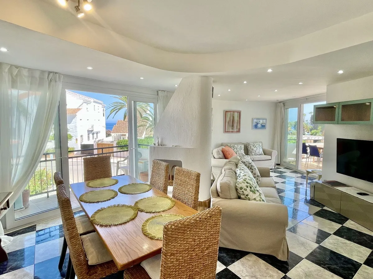 8818da47-4476-4145-bc98-19a4e1098c93