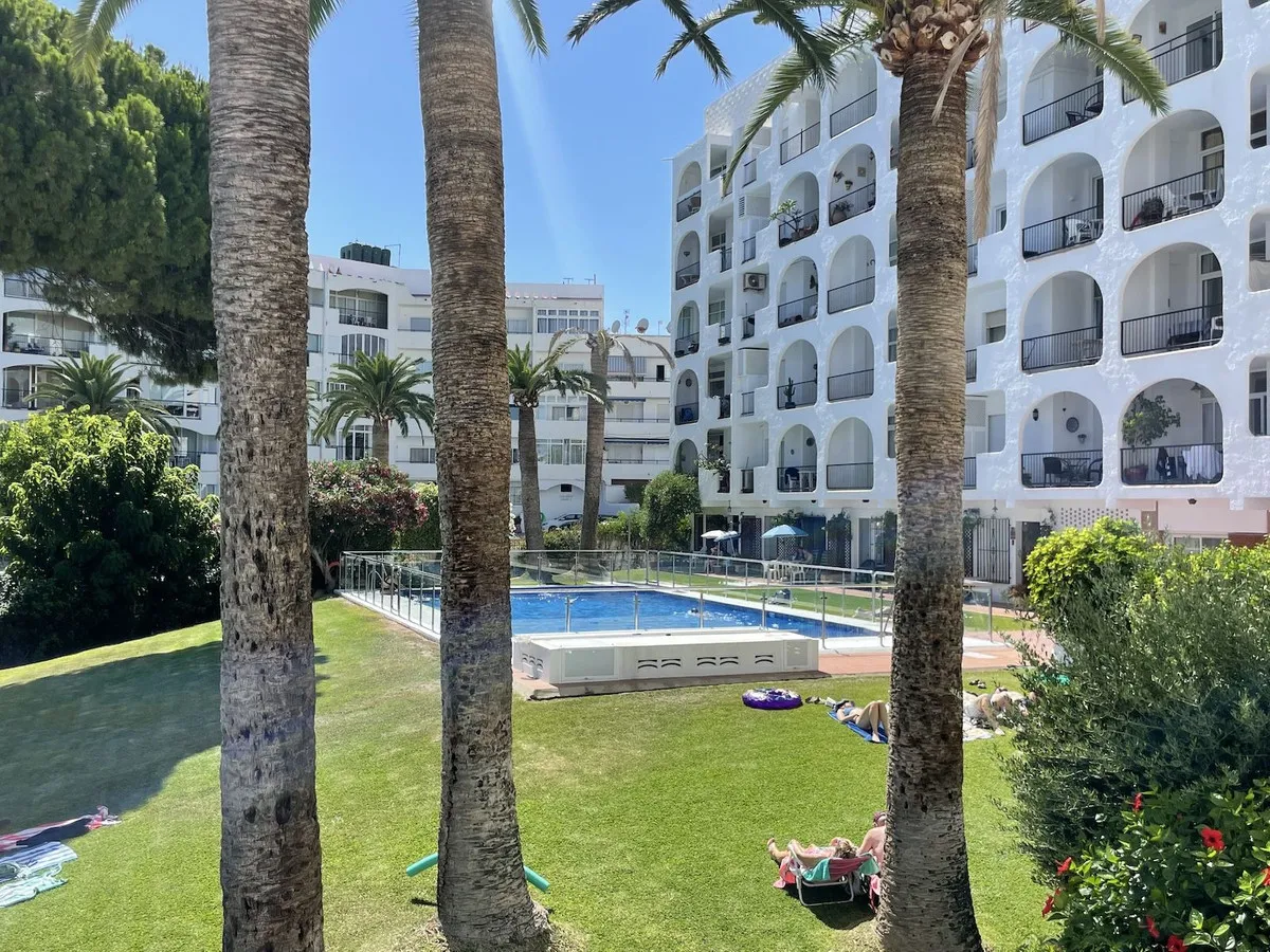 8b9fcf7f-2798-43e6-a846-11e80c484cff