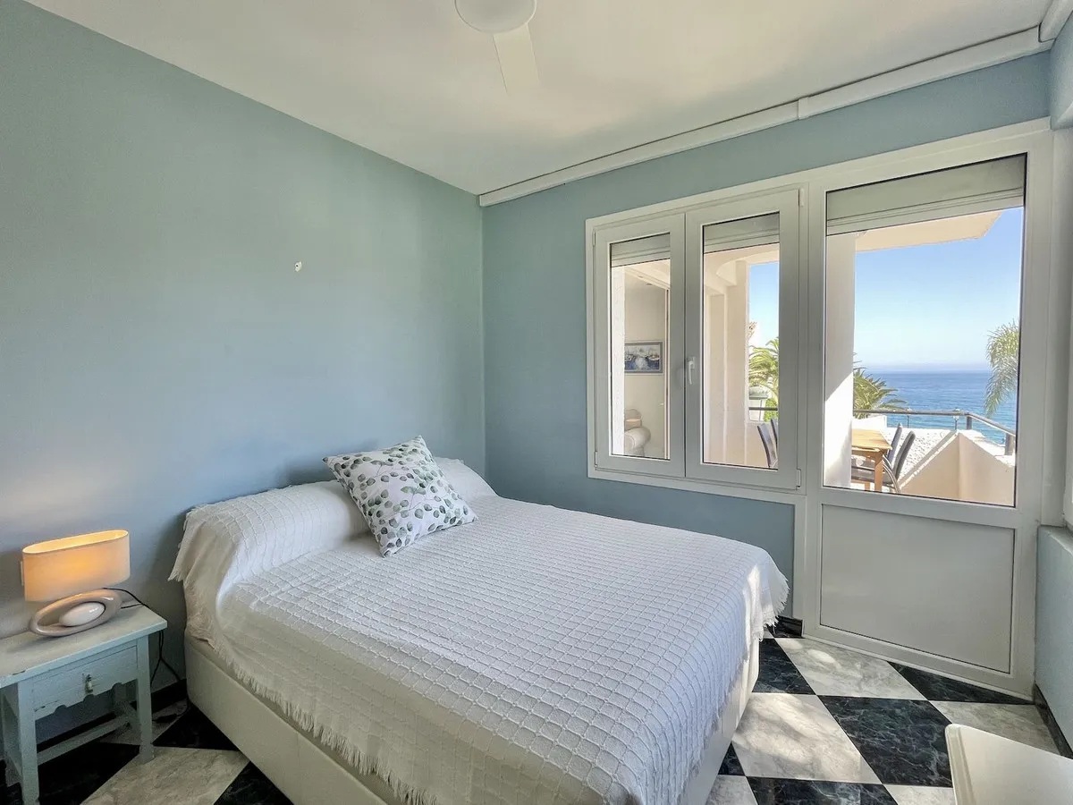 b23c9987-1ae2-4856-81fb-6264bd12c3cb