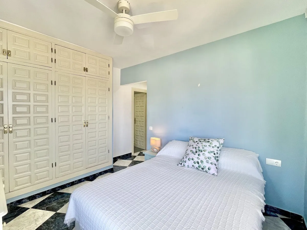 dfc0770e-70ab-48e5-9573-40b5e3fb4da0