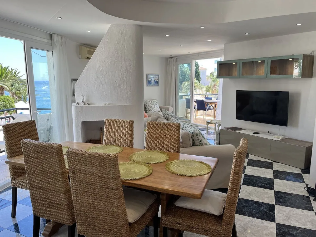 ec04ef2e-c433-4f99-8614-345217ae7151