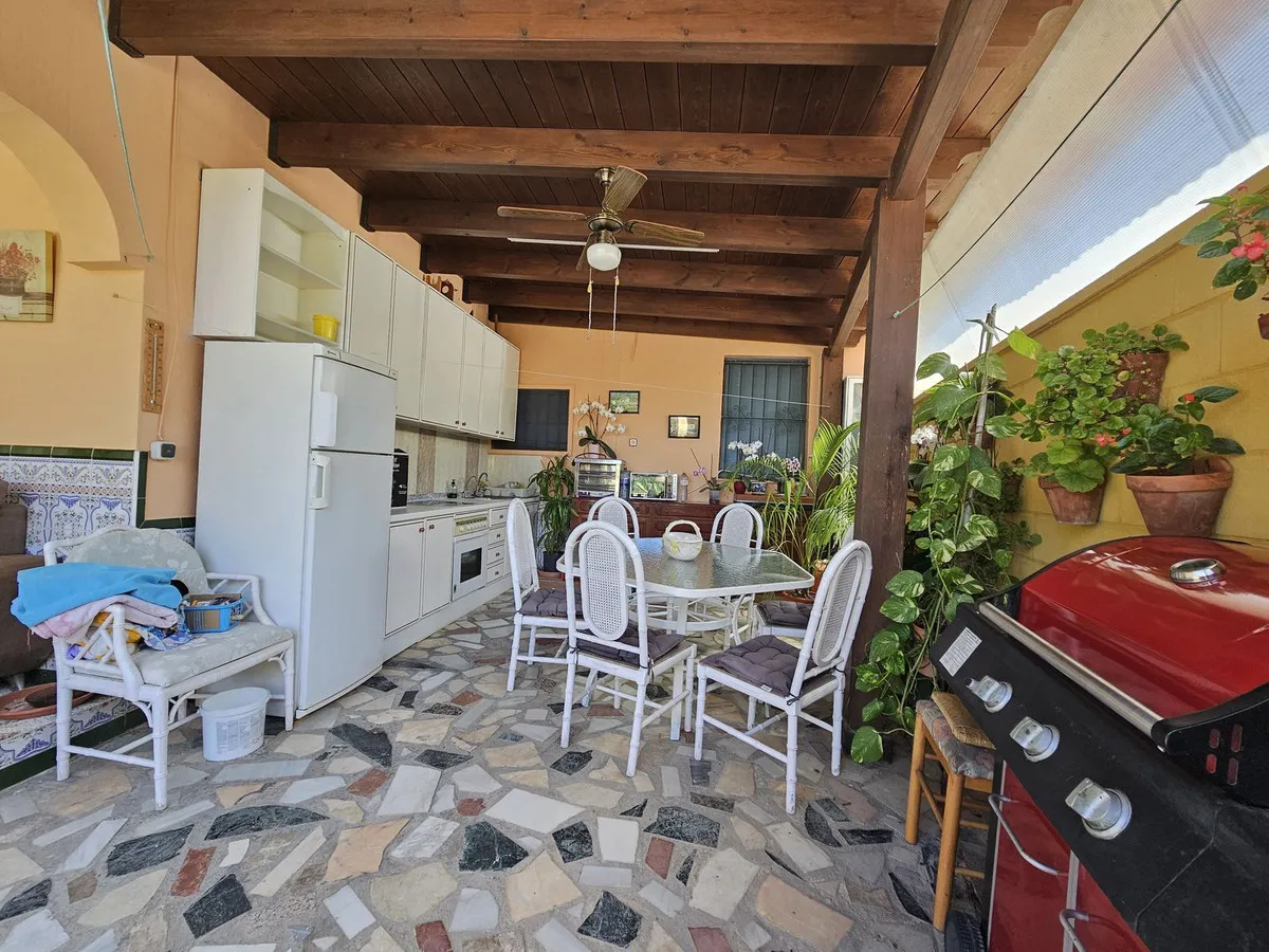 bd20b2a8-a6b2-48c1-8bce-69abcd2e0b0c