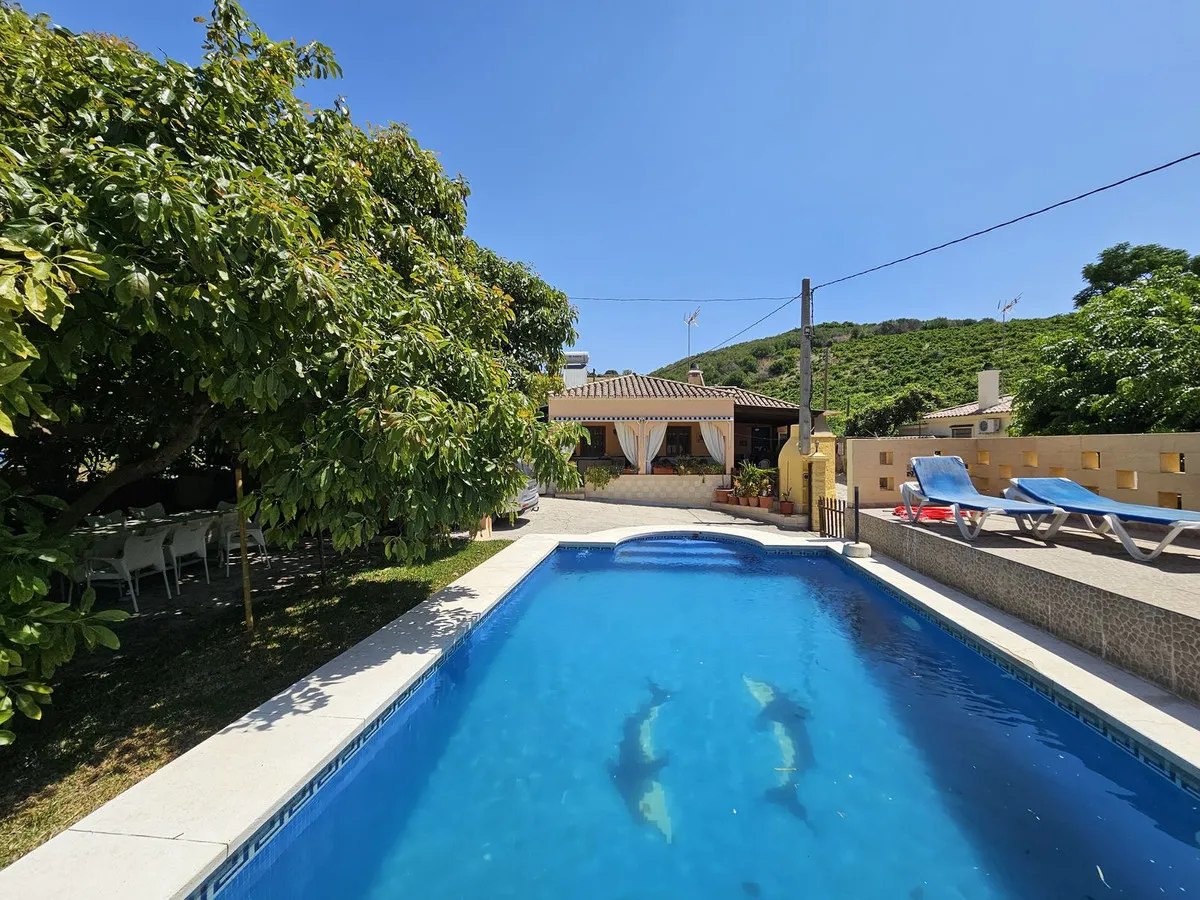 f4f27847-bc31-489c-8515-30f36c3ee3a7