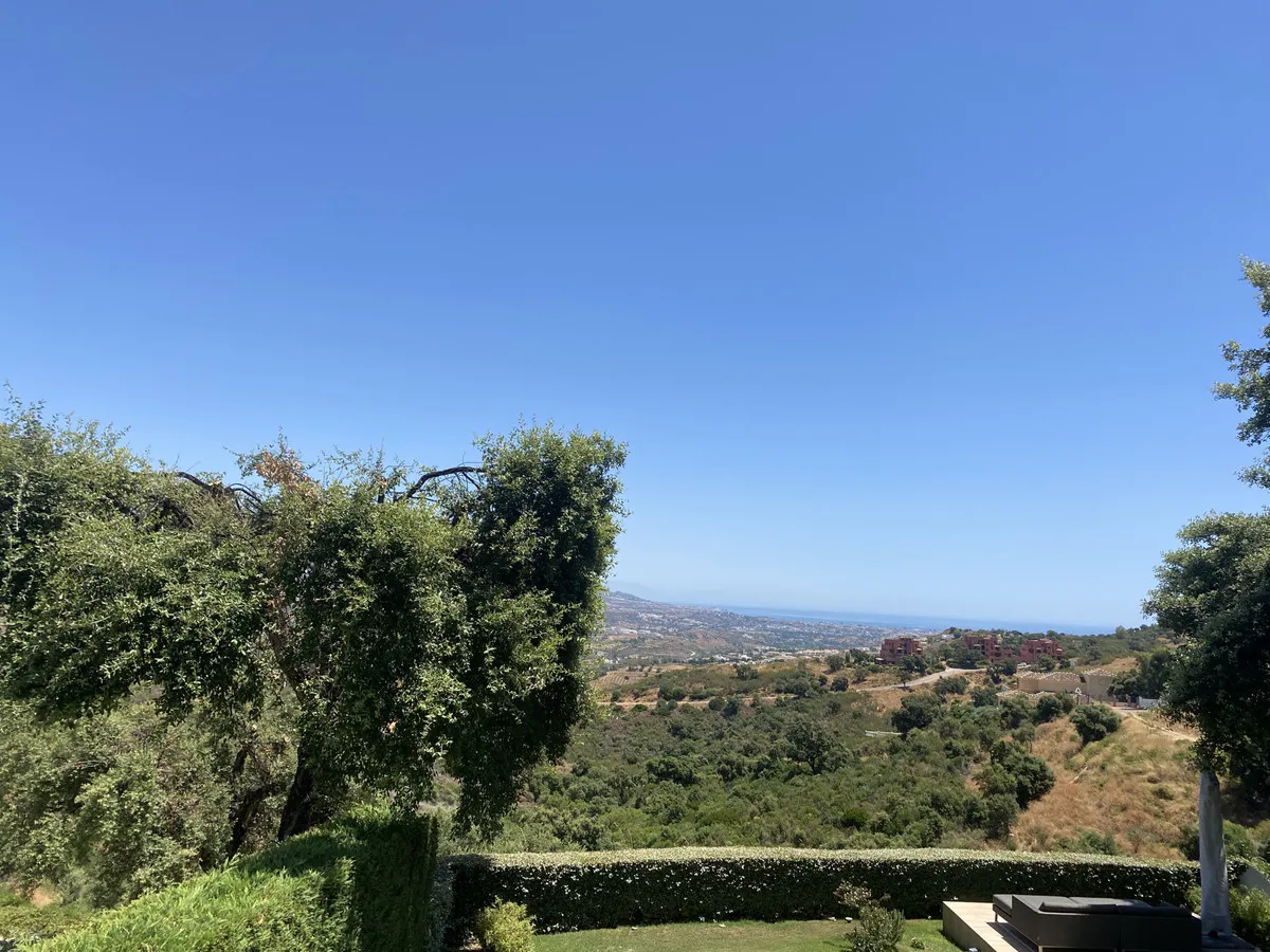 6b4696aa-7b68-4ff4-9fd6-edaa8bec8fbe