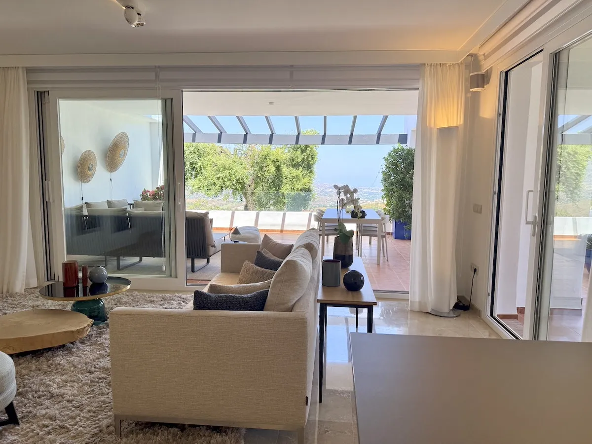 f97ee395-9876-45ae-aa20-3b7726895423