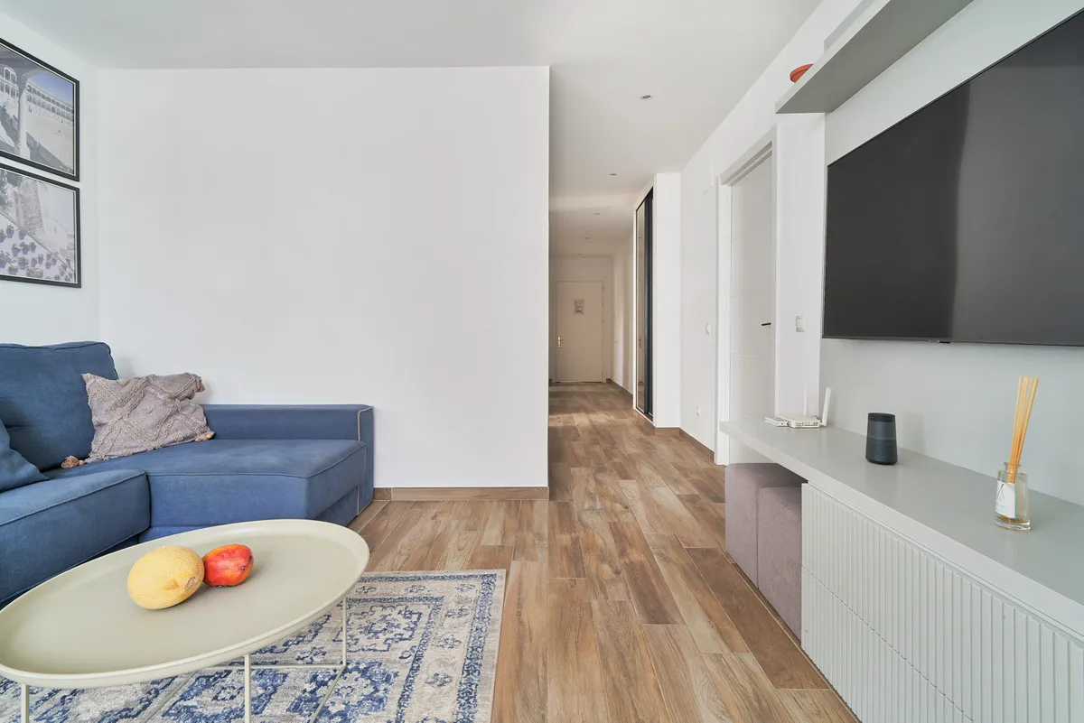 092a974c-2f53-4930-b1bf-24bbe2f2822e