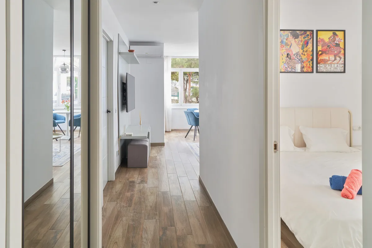 2a6a84c8-1ce0-4c53-aa66-e117b9069042