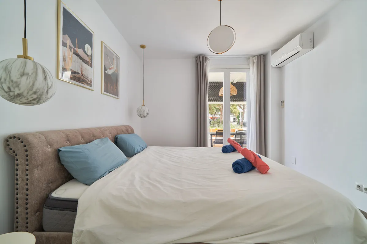 8f842b8d-1242-4311-9b18-76c881b4d177