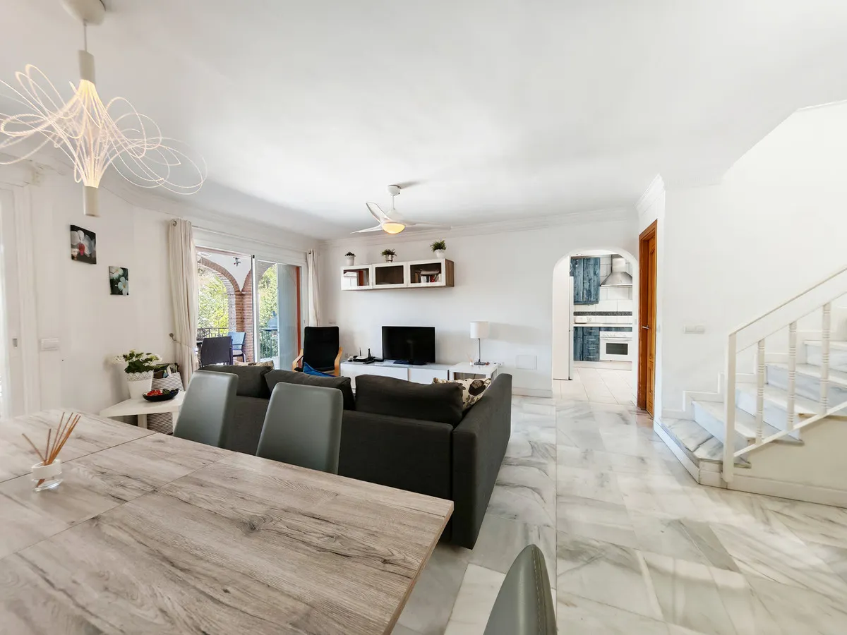 d6a36dfe-d310-45ae-8eaf-11383722309e