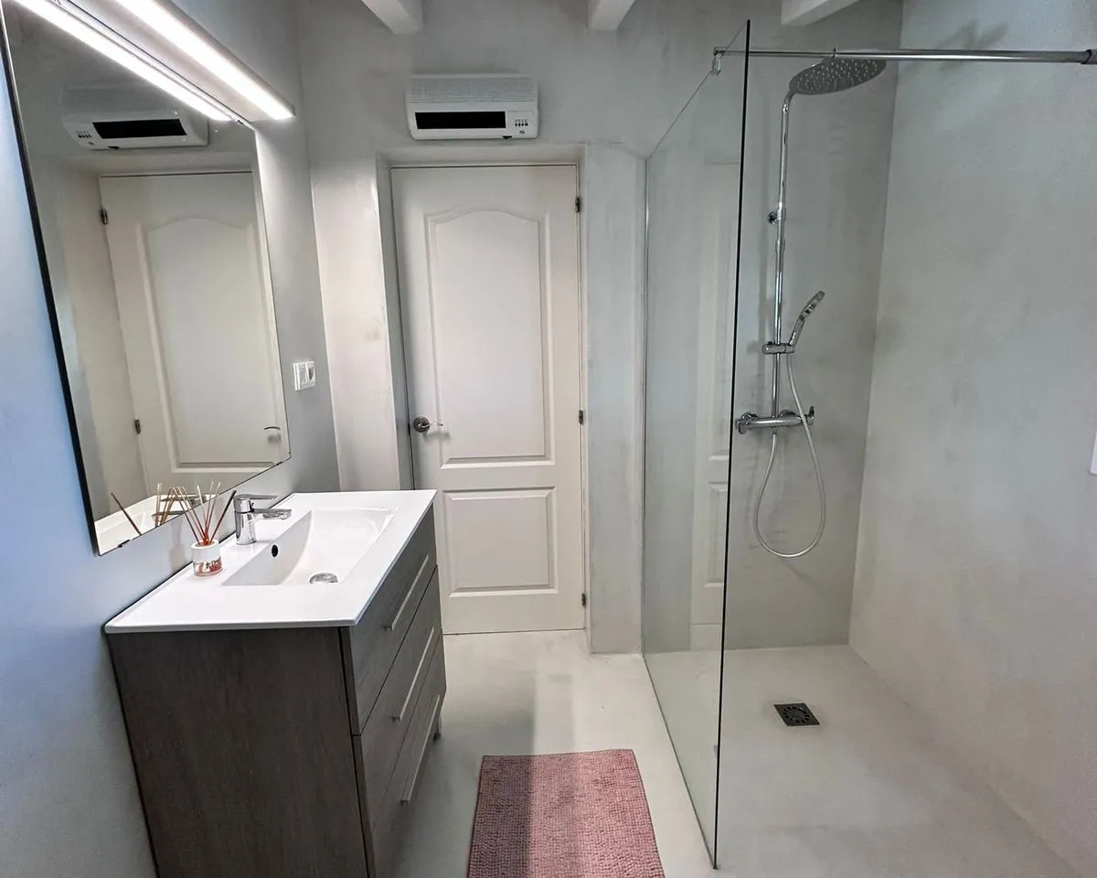 82a0f40c-41ae-4f82-ad87-52df49cbf719