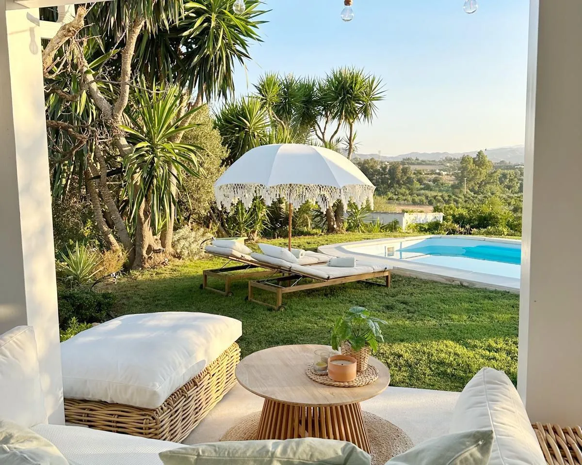 9998b4c3-5e09-44f7-a343-468838b284fe